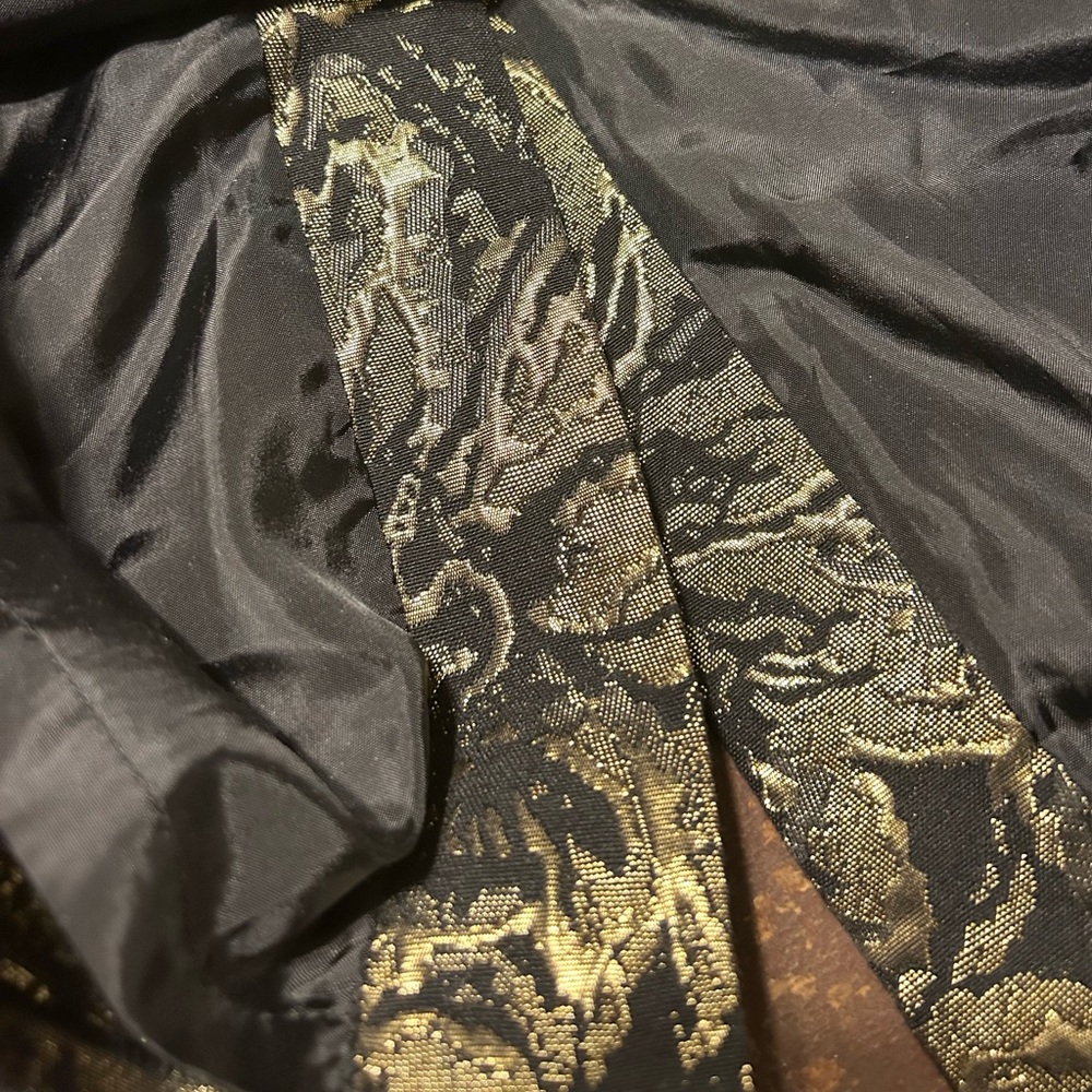 Calvin Klein gold floral embossed pencil skirt size 10 - Picture 3 of 6